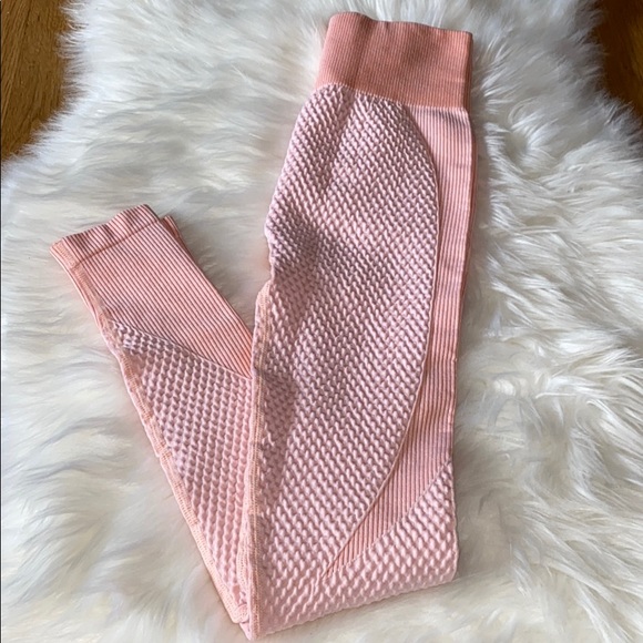 Pants - 𝘏𝘪𝘨𝘩-𝘞𝘢𝘪𝘴𝘵𝘦𝘥 𝘞𝘰𝘳𝘬𝘰𝘶𝘵 𝘗𝘢𝘯𝘵𝘴